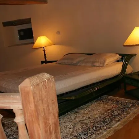 Chateau De Mauras 4*