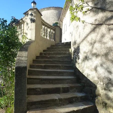 Chateau De Mauras 4*