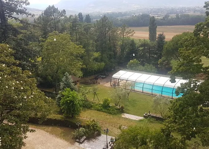 ベッド・アンド・ブレックファスト Chateau De Mauras Chomérac