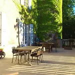 ベッド・アンド・ブレックファスト Chateau De Mauras Chomérac