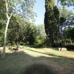 Chateau De Mauras 4*