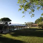 Chateau De Mauras 4*
