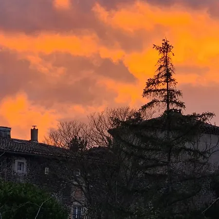 Bed & Breakfast Chateau De Mauras Chomerac