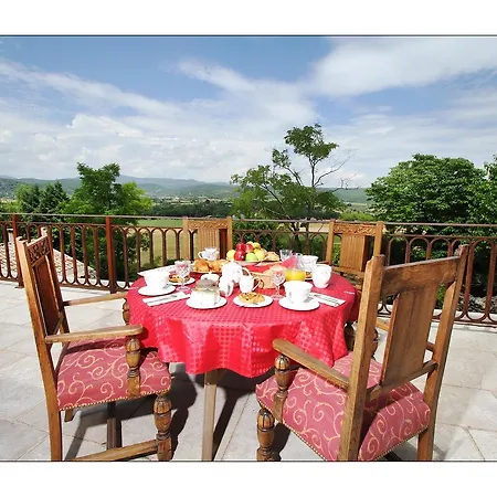 Bed & Breakfast Chateau De Mauras Chomerac