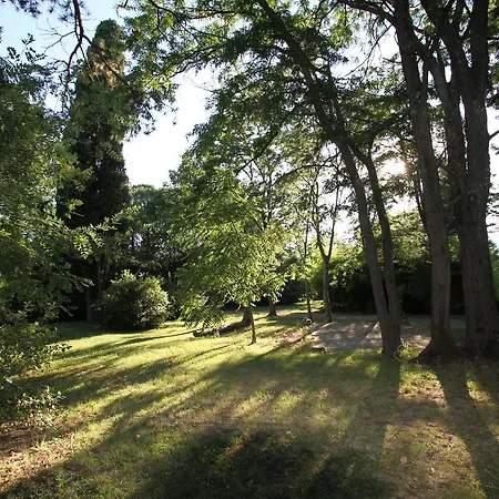 Bed & Breakfast Chateau De Mauras Chomerac